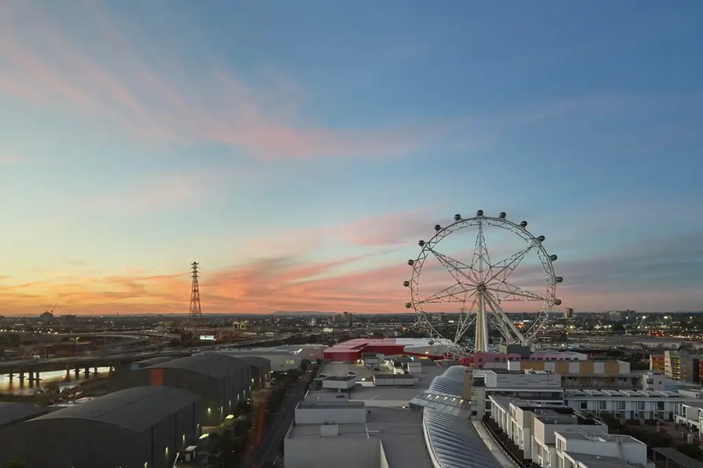 Vibe Hotel Melbourne Docklands image 15