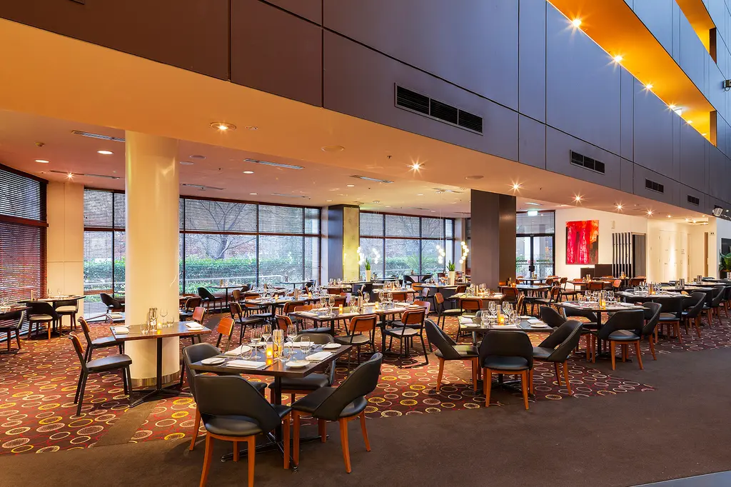Crowne Plaza Canberra, an IHG Hotel image 7