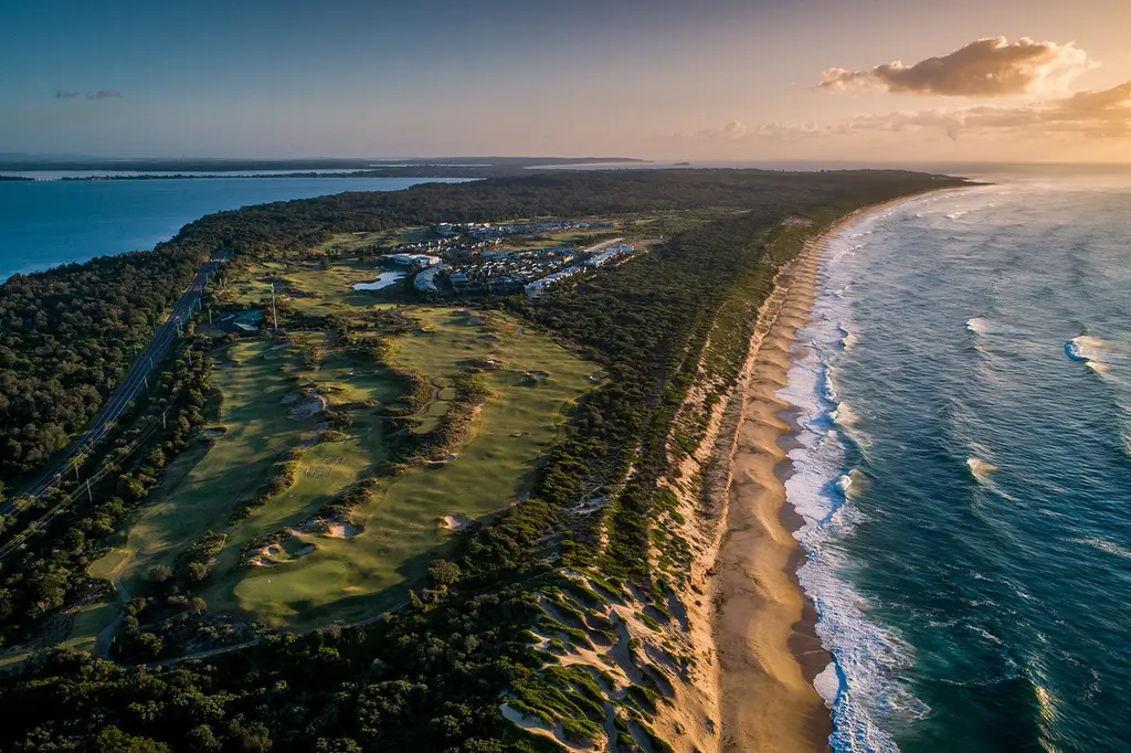 Pullman Magenta Shores Resort image 1