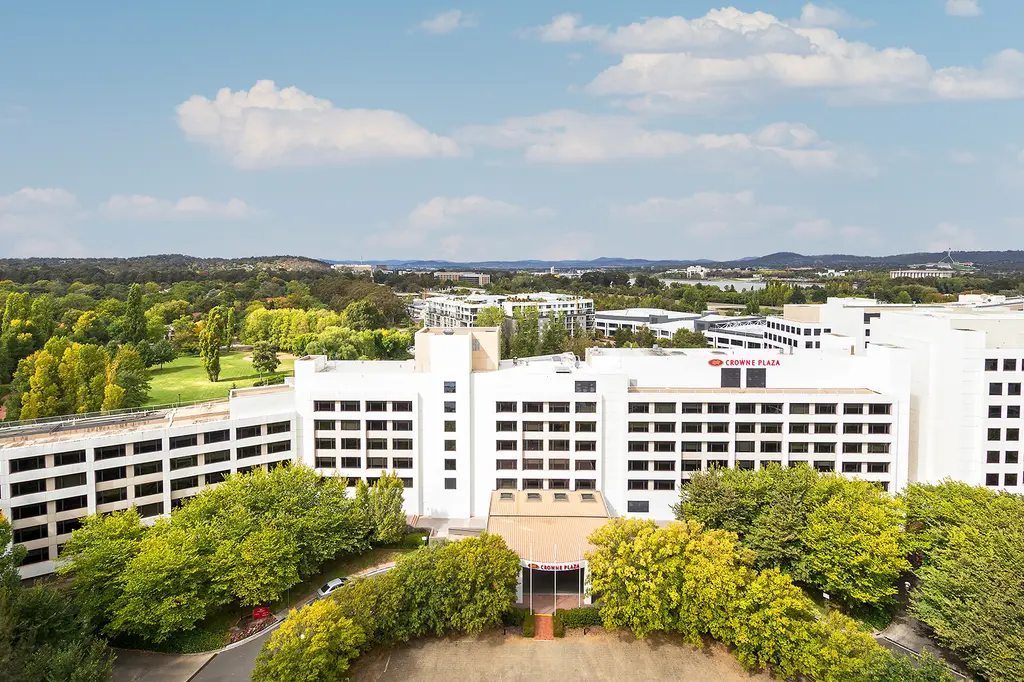 Crowne Plaza Canberra, an IHG Hotel image 1