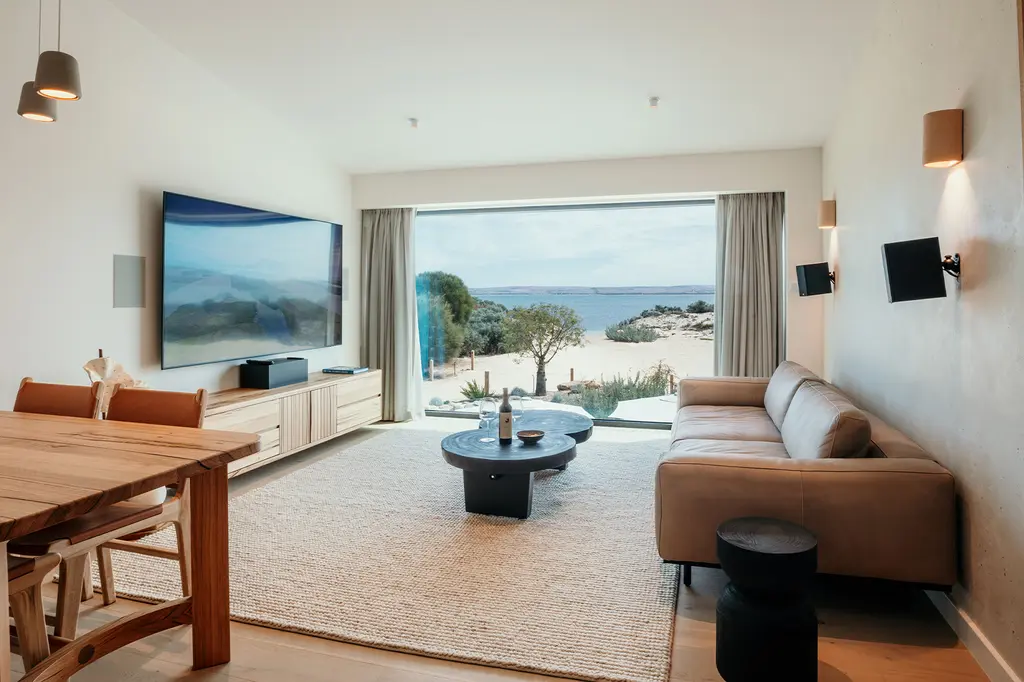 Rumi on Louth image 9