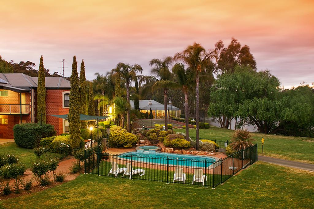 Clare Country Club image 1