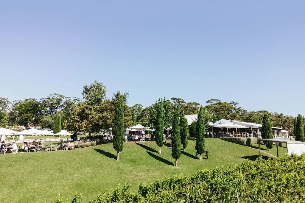 Cupitt's Estate image 5