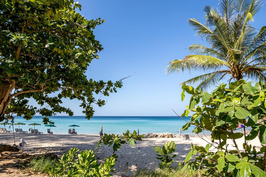 Outrigger Surin Beach Resort image 10