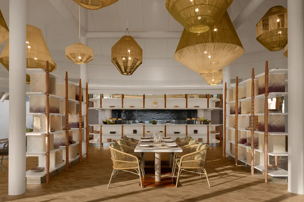 Centara Mirage Lagoon Maldives image 12