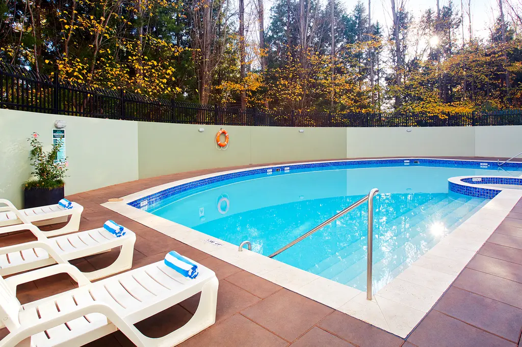 Crowne Plaza Canberra, an IHG Hotel image 4