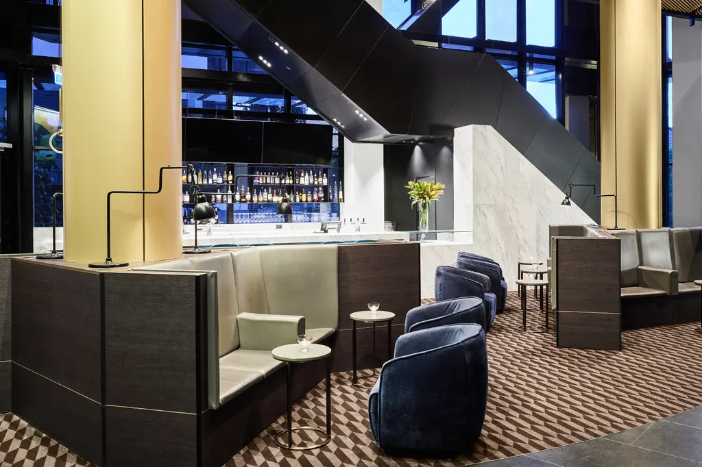 Vibe Hotel Melbourne Docklands image 6