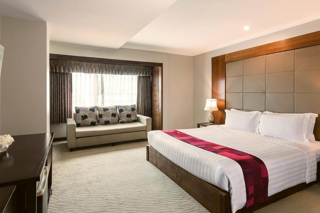 Mövenpick Suriwongse Chiang Mai image 3