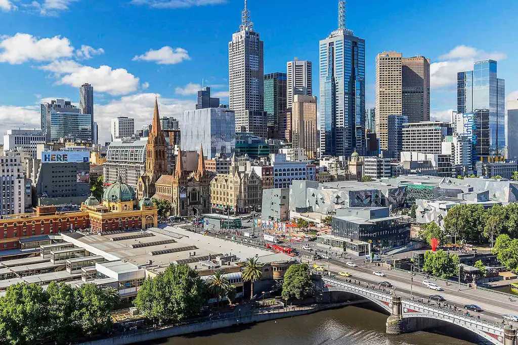 Quay West Suites Melbourne image 4