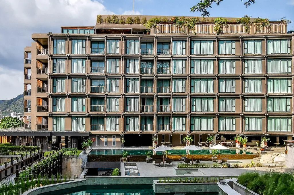 Dinso Resort & Villas Phuket, an IHG Hotel image 4