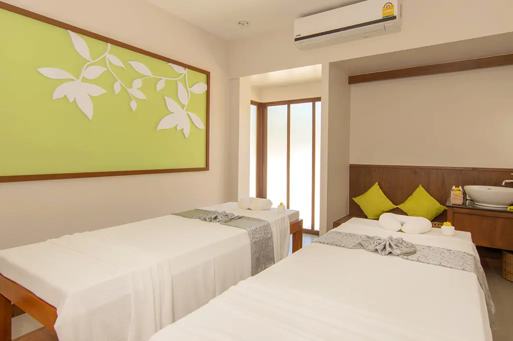  The Leaf Oceanside image 9