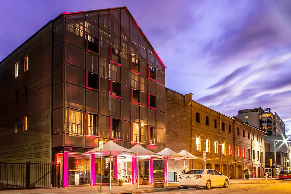 Salamanca Wharf Hotel image 1