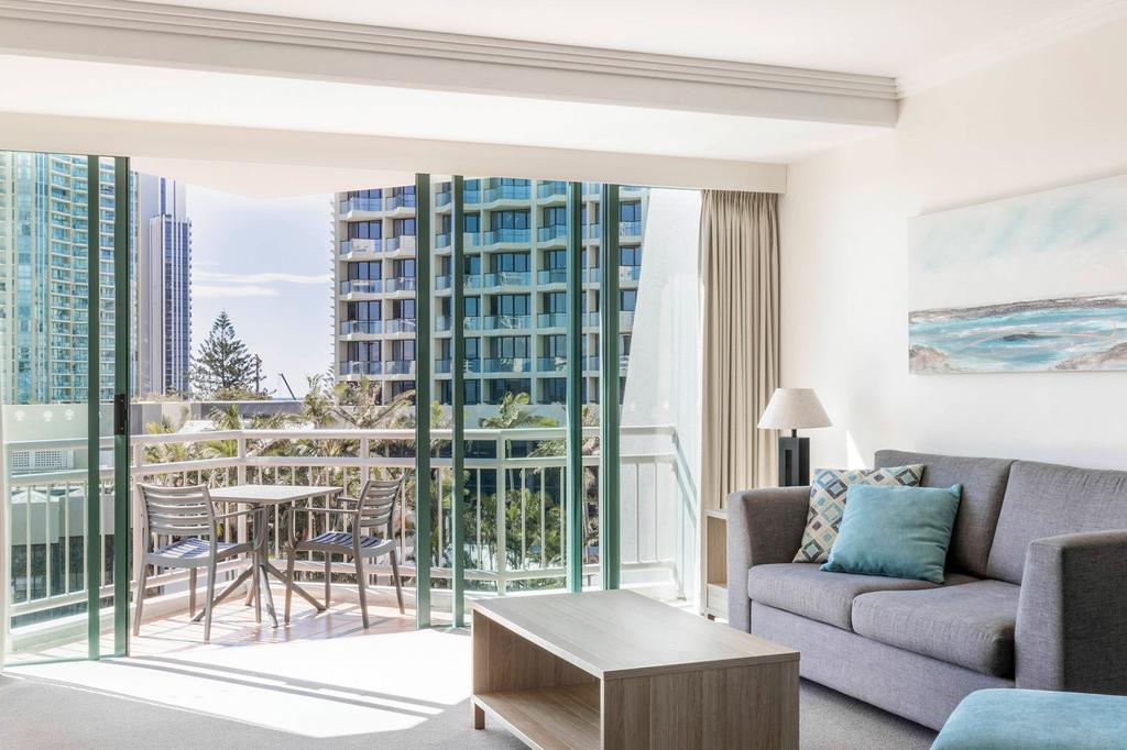 Mantra Crown Towers Surfers Paradise image 6