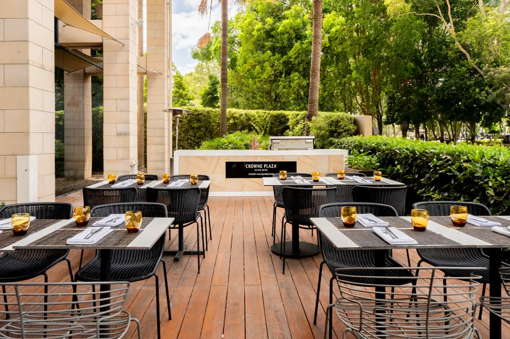 Crowne Plaza Sydney Macquarie Park image 1
