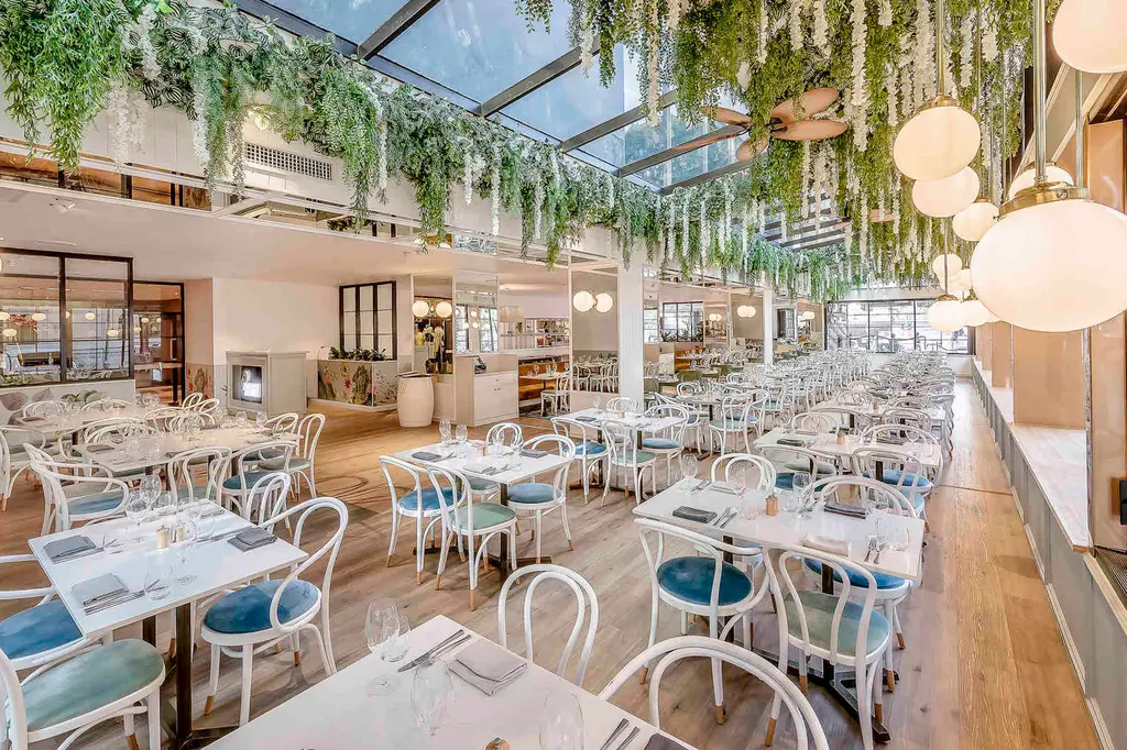 Mercure Brisbane King George Square image 2