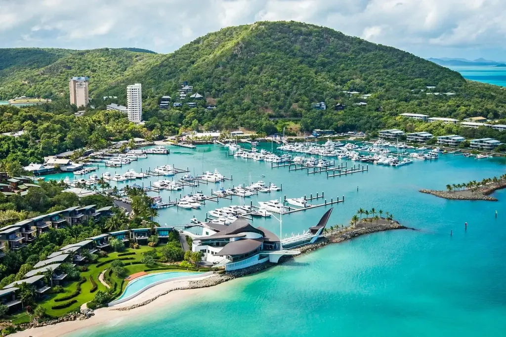 Reef View Hotel image 1