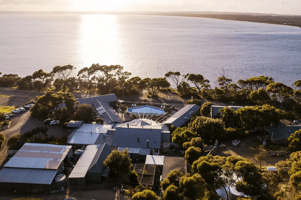 Mercure Kangaroo Island Lodge image 1