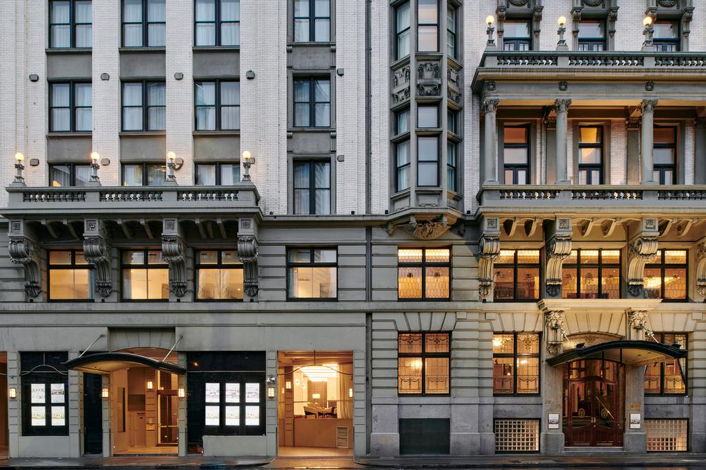 Rendezvous Hotel Melbourne image 1