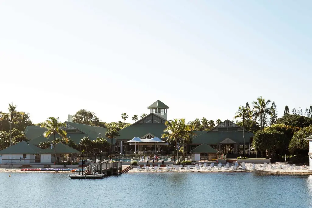 Novotel Sunshine Coast Resort image 9