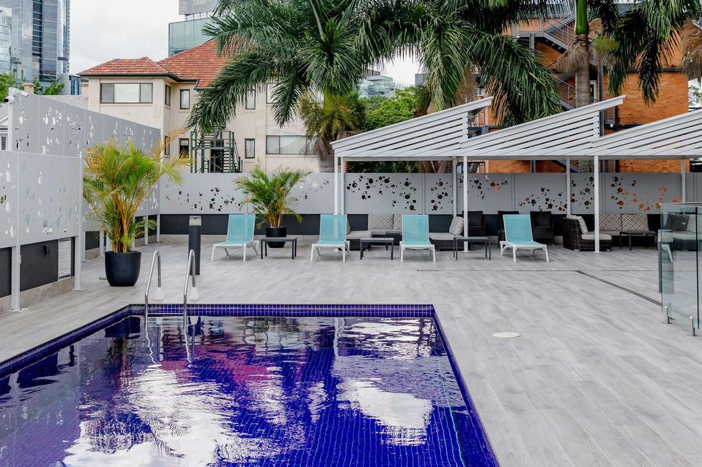 Mercure Brisbane Spring Hill image 2