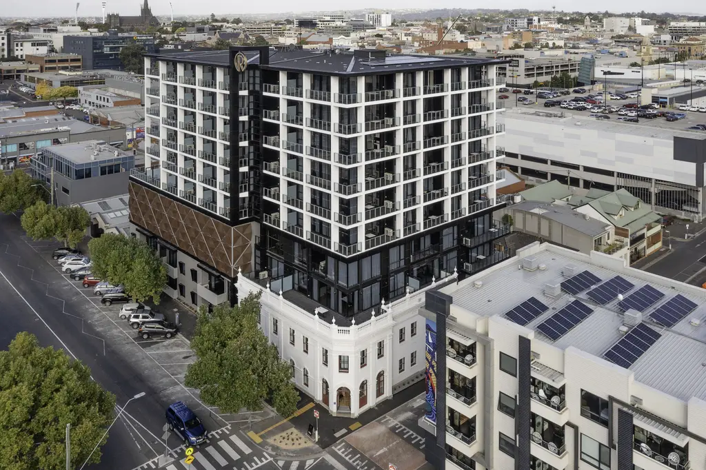 Oaks R Suites Geelong image 2