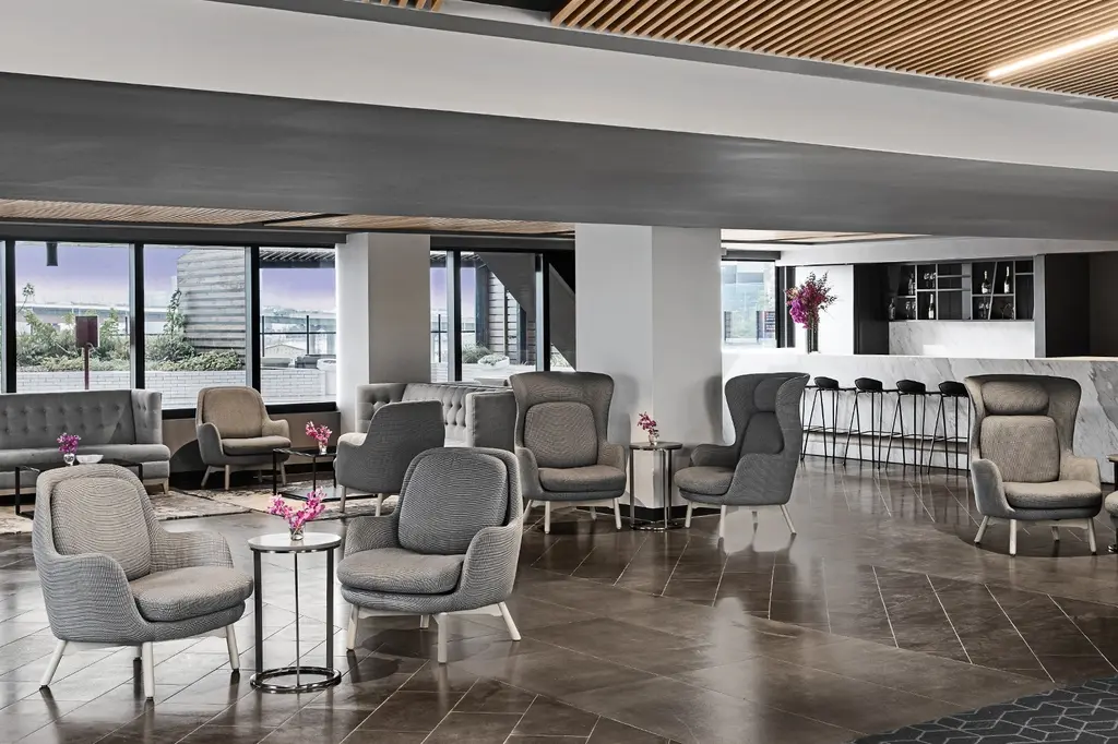 Vibe Hotel Melbourne Docklands image 5