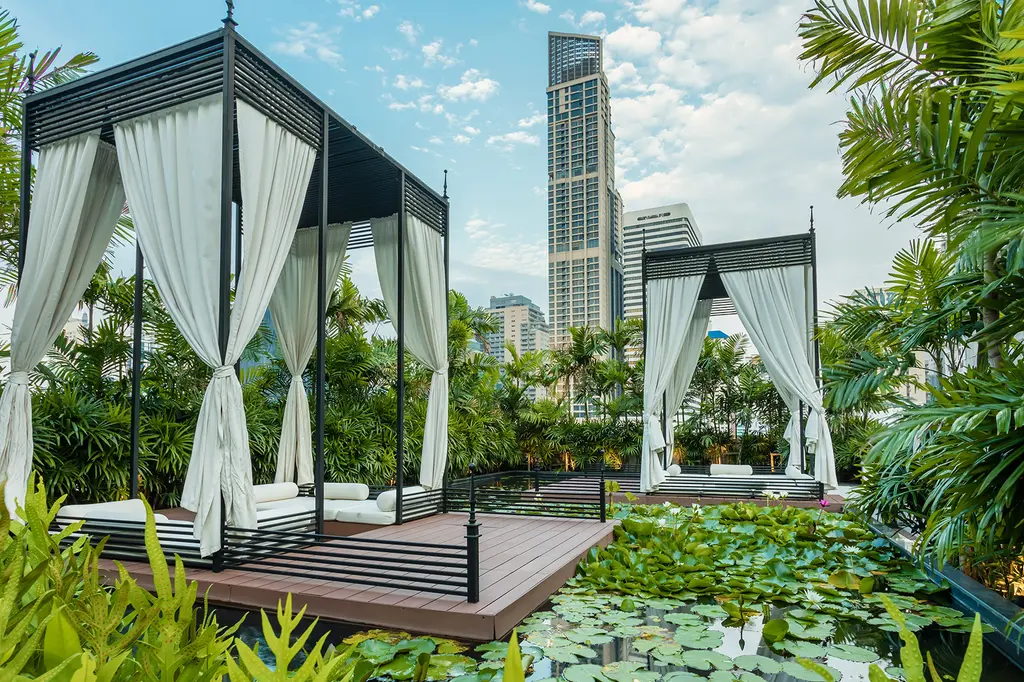 Mövenpick Hotel Sukhumvit 15 Bangkok image 2