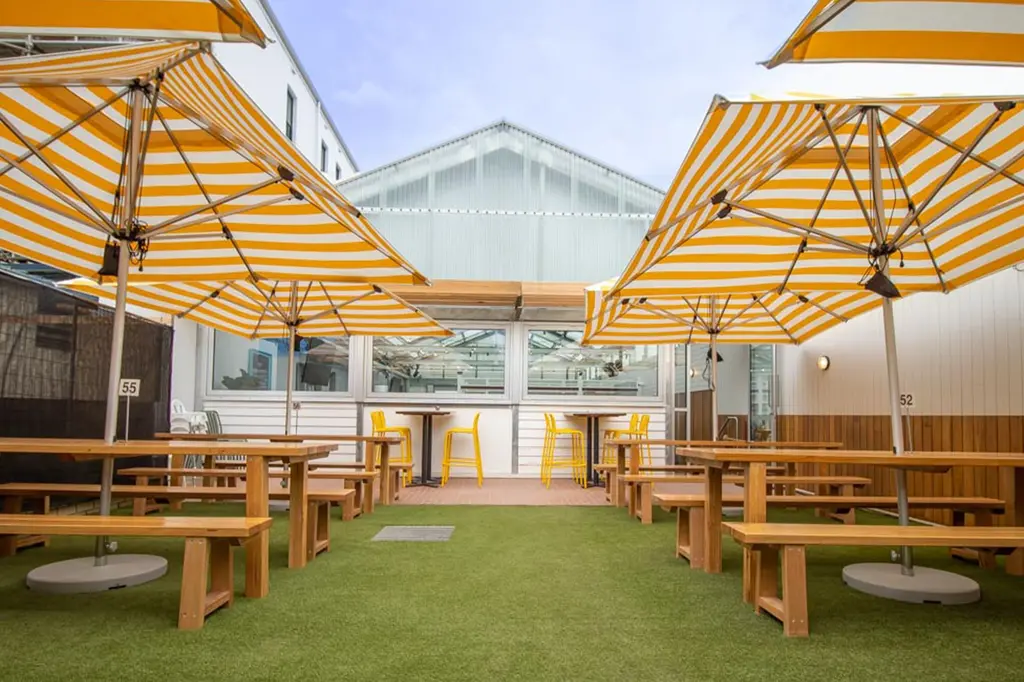 Portarlington Grand Hotel image 12