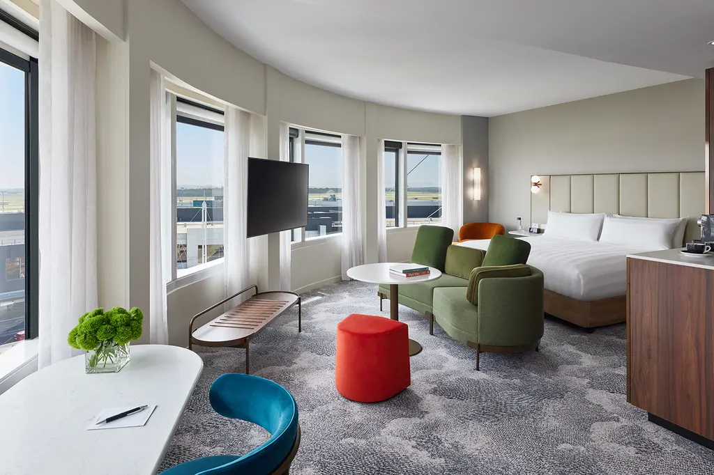 PARKROYAL Melbourne Airport image 6