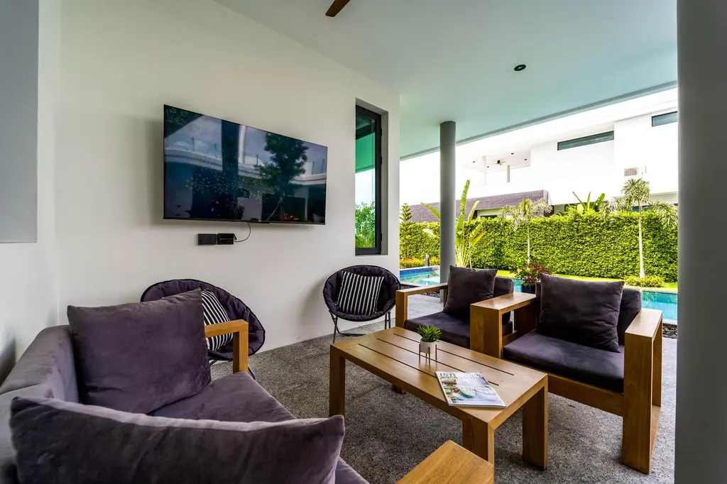 Luxury Modern 6 Bed Private Pool Villa image 6
