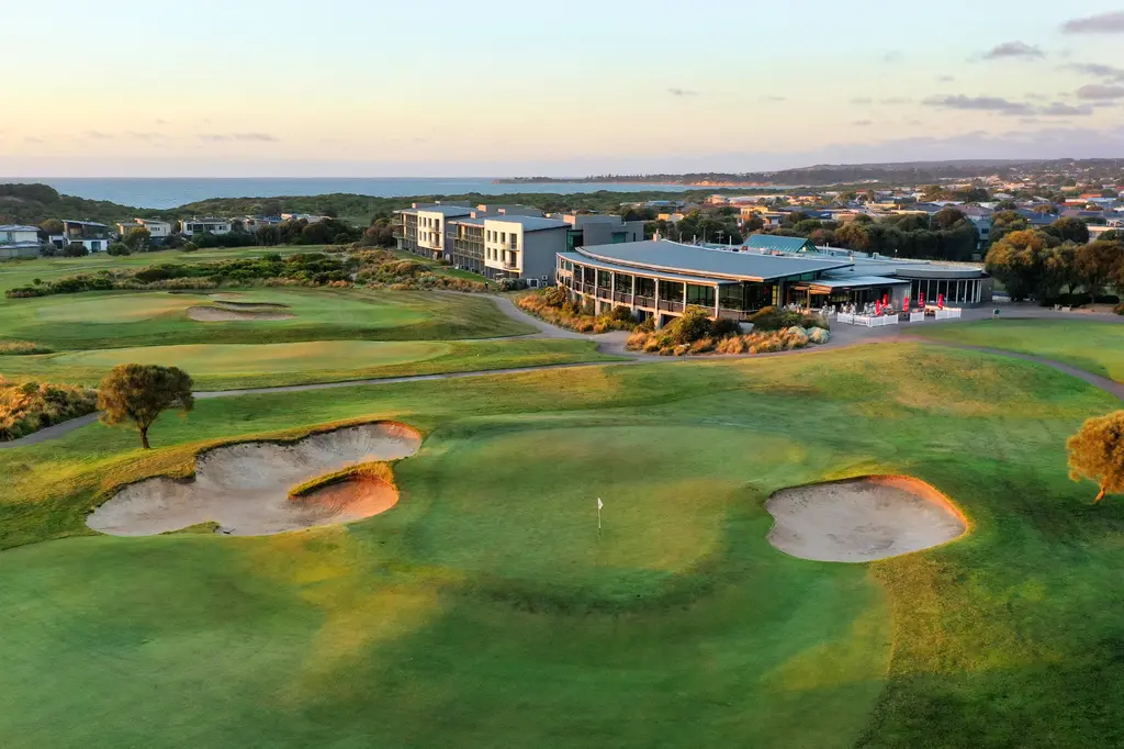 The Sands Torquay image 1