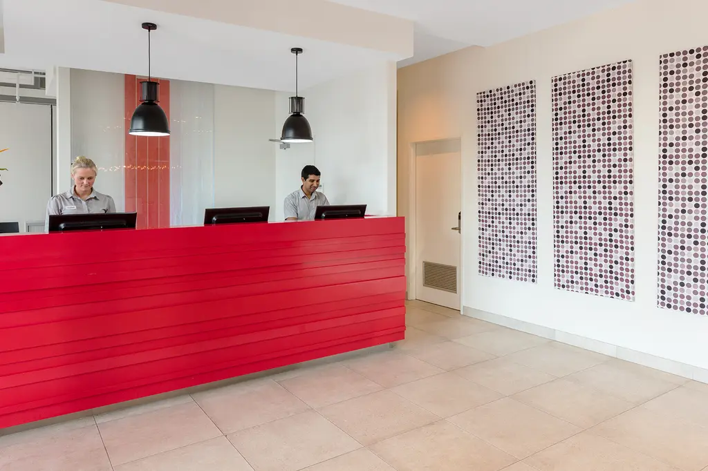 Oaks Elan Darwin Hotel image 6