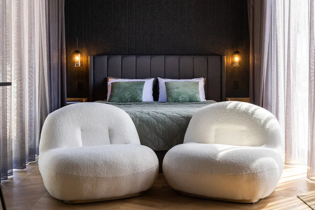 CABN X Seppeltsfield image 3