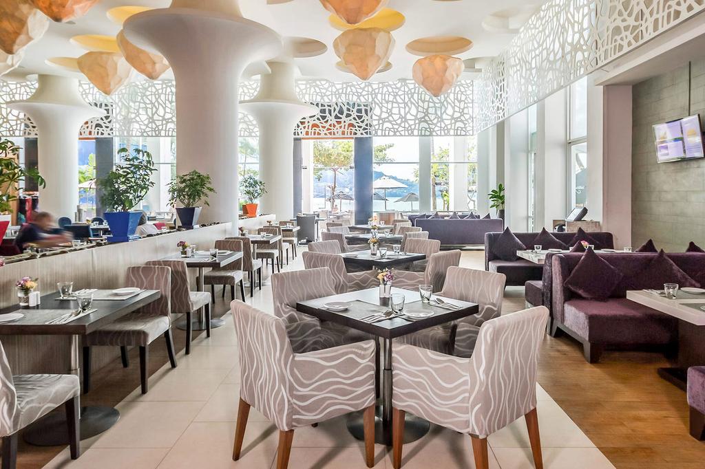 Novotel Phuket Kamala Beach image 9