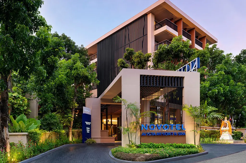 Novotel Phuket Kata Avista Resort & Spa image 2