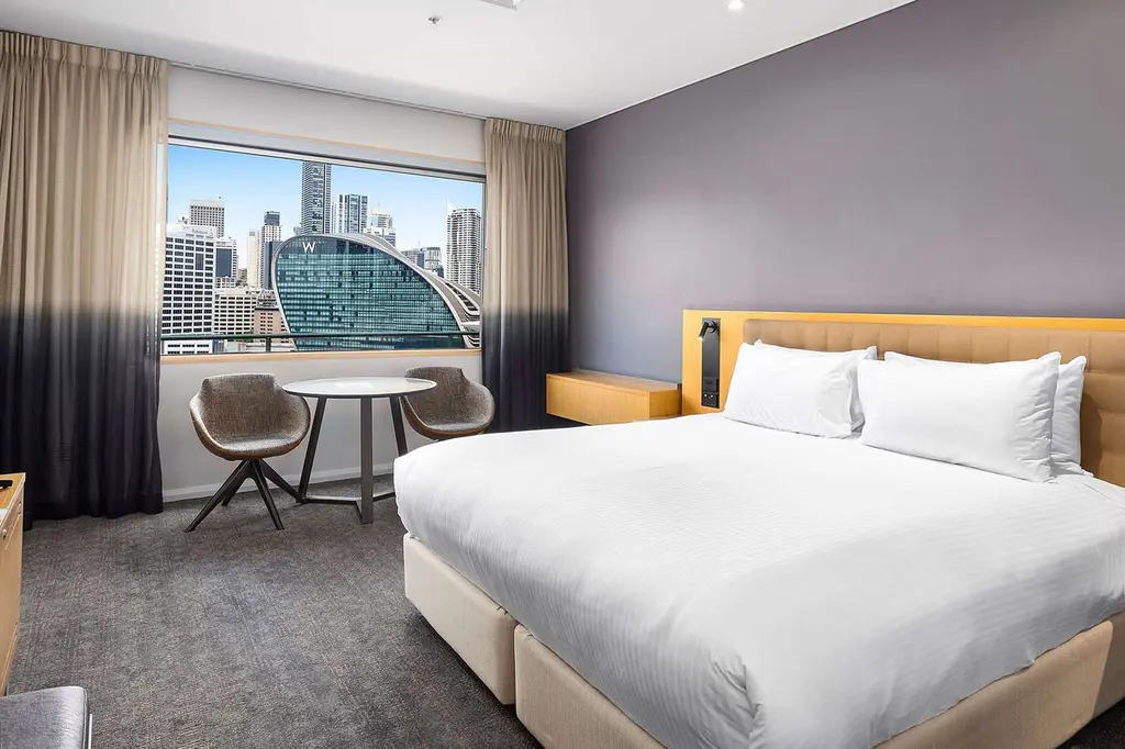 Novotel Sydney on Darling Harbour image 3