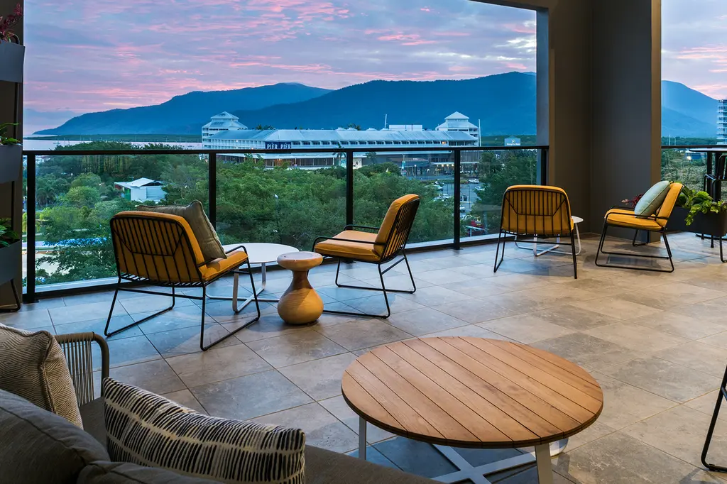 Oaks Cairns Hotel image 9