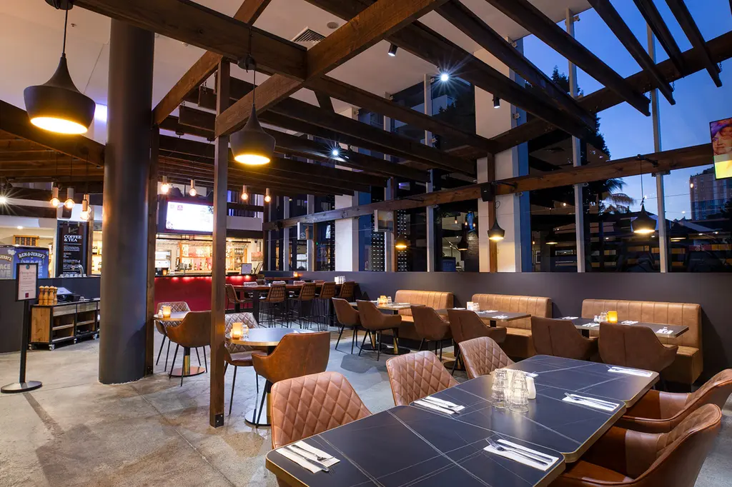 Sage Hotel Wollongong image 11