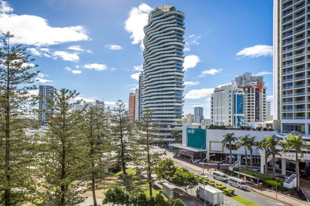 Mantra Broadbeach on the Park image 4