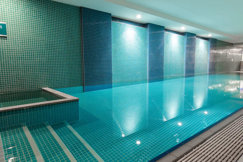 Oaks Glenelg Plaza Pier Suites image 5