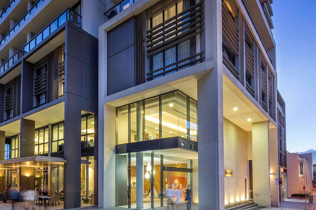 Novotel Newcastle Beach image 1