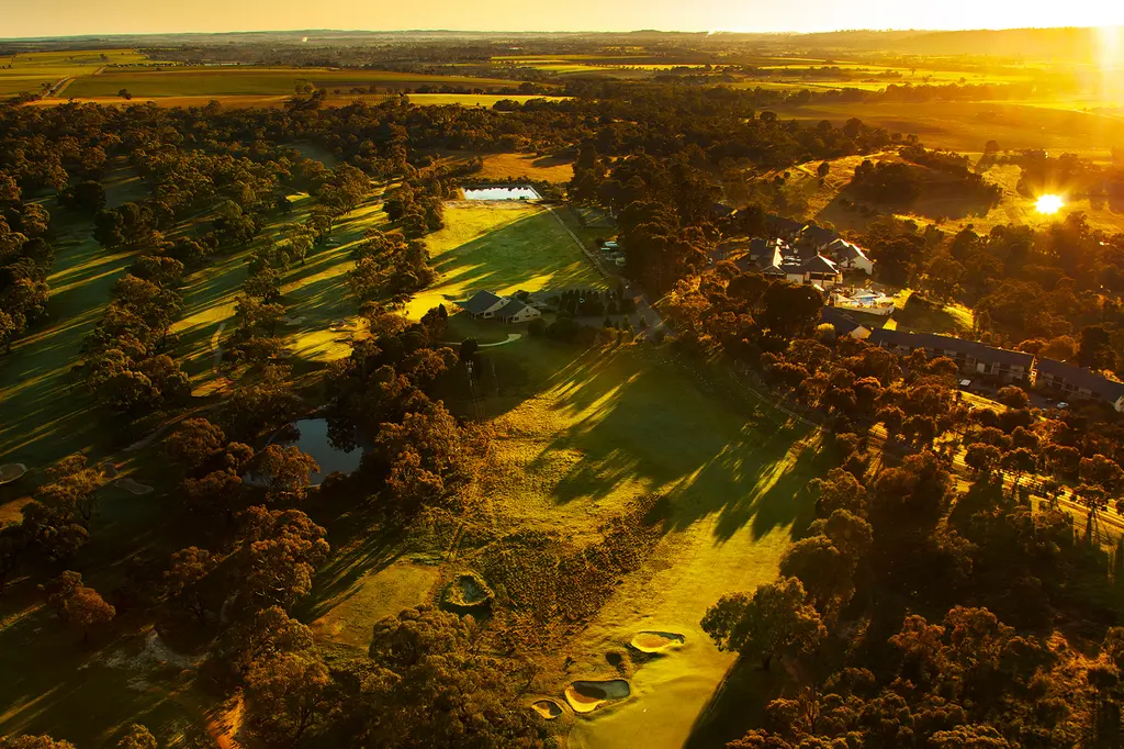 Novotel Barossa Valley Resort image 4