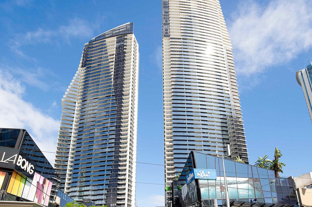 Mantra Circle on Cavill Surfers Paradise image 1
