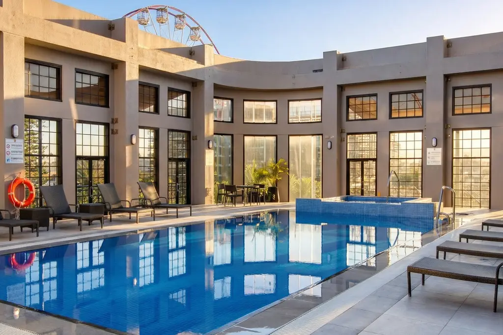 Stamford Grand Adelaide Hotel image 2