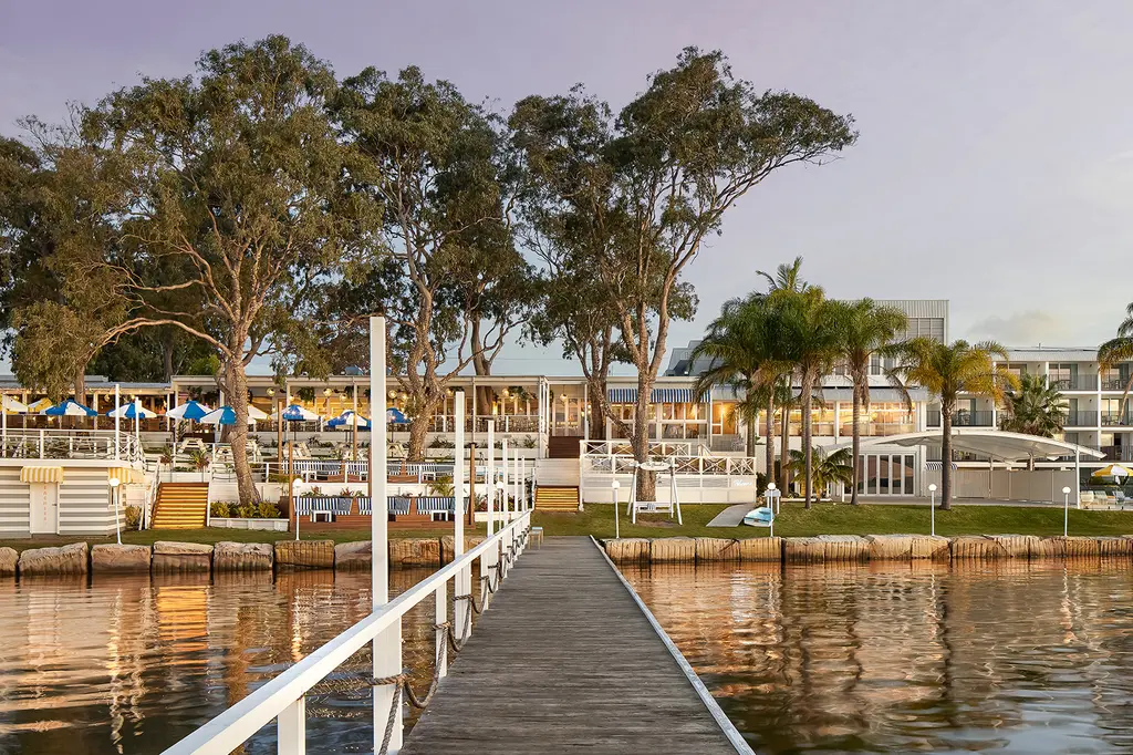 The Beachcomber Hotel & Resort image 4